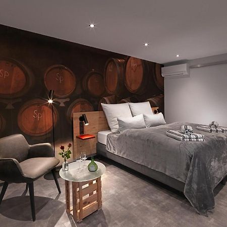 Weinmotel Simon 1 A Alzenau in Unterfranken Exteriör bild