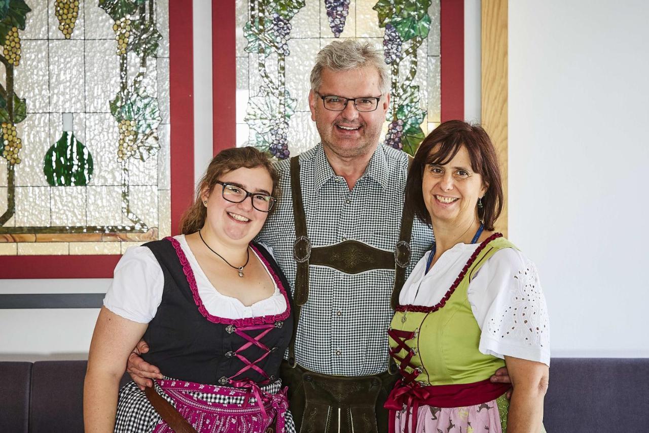 Weinmotel Simon 1 A Alzenau in Unterfranken Exteriör bild