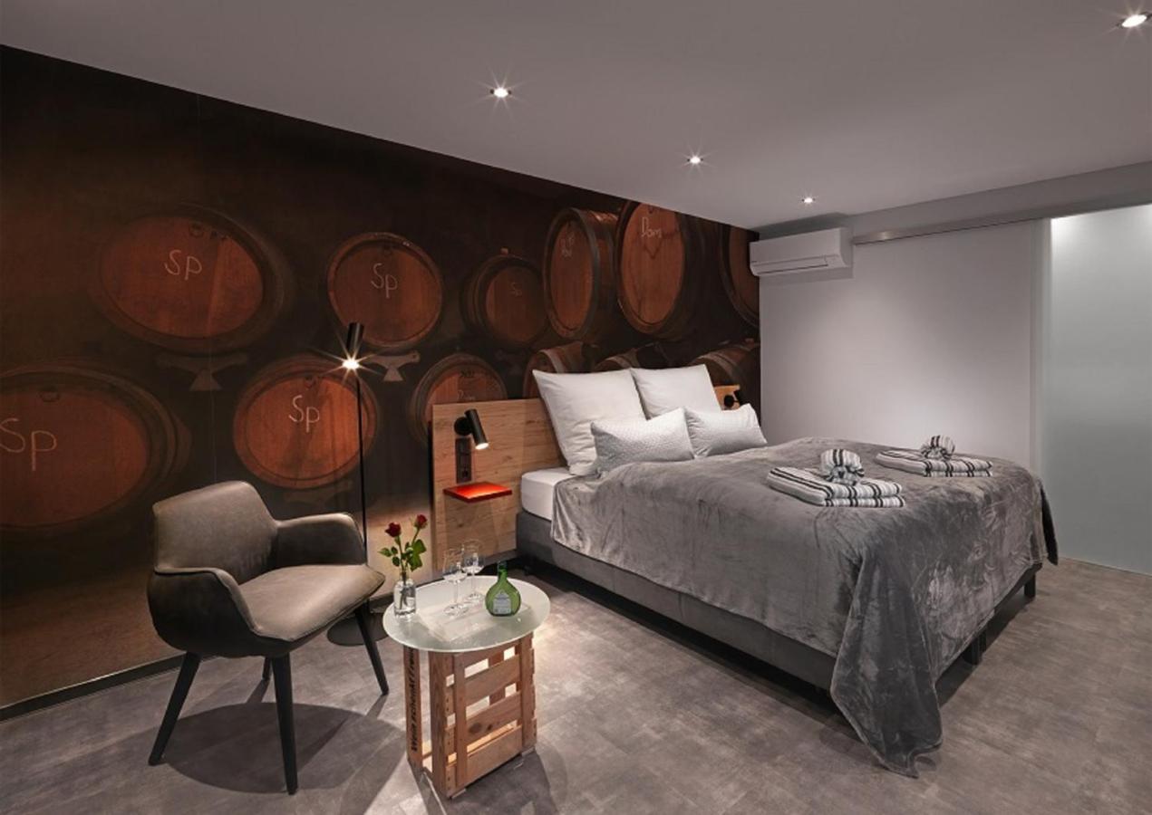 Weinmotel Simon 1 A Alzenau in Unterfranken Exteriör bild