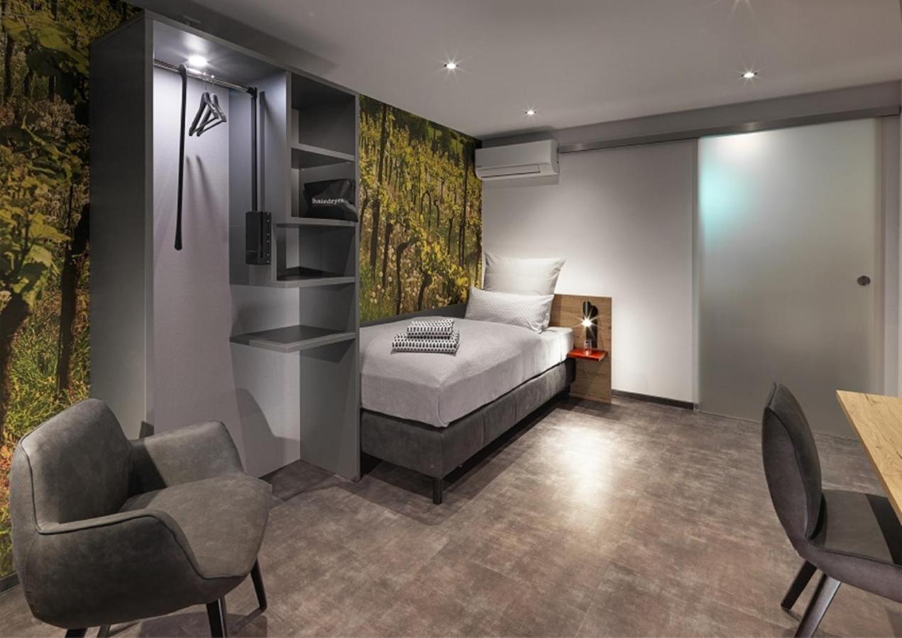 Weinmotel Simon 1 A Alzenau in Unterfranken Exteriör bild
